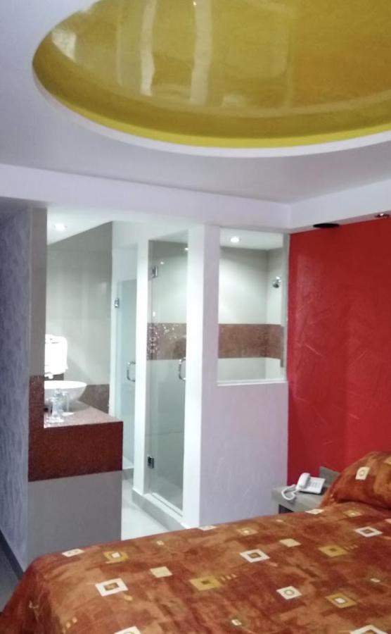 Hotel Rossel Plaza メキシコシティ エクステリア 写真