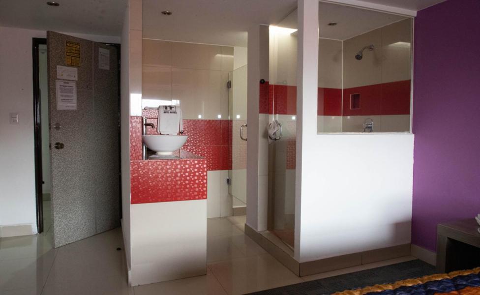 Hotel Rossel Plaza メキシコシティ エクステリア 写真